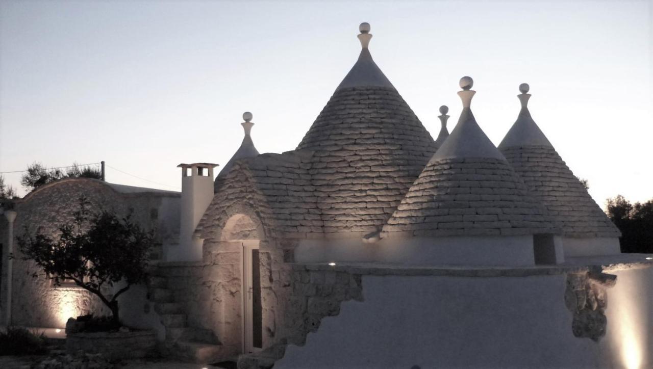 Trullo Amenil Con Piscina Villa San Michele Salentino Buitenkant foto